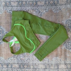 Fabletics Leggings & Bra Set